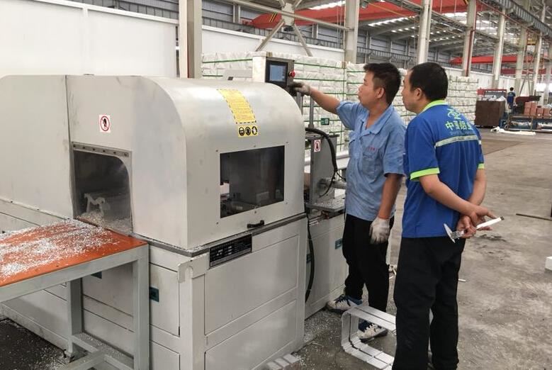 適用于電動機外殼切割的DS-A800鋁合金切割機已服務于南平、中亞鋁業(yè)