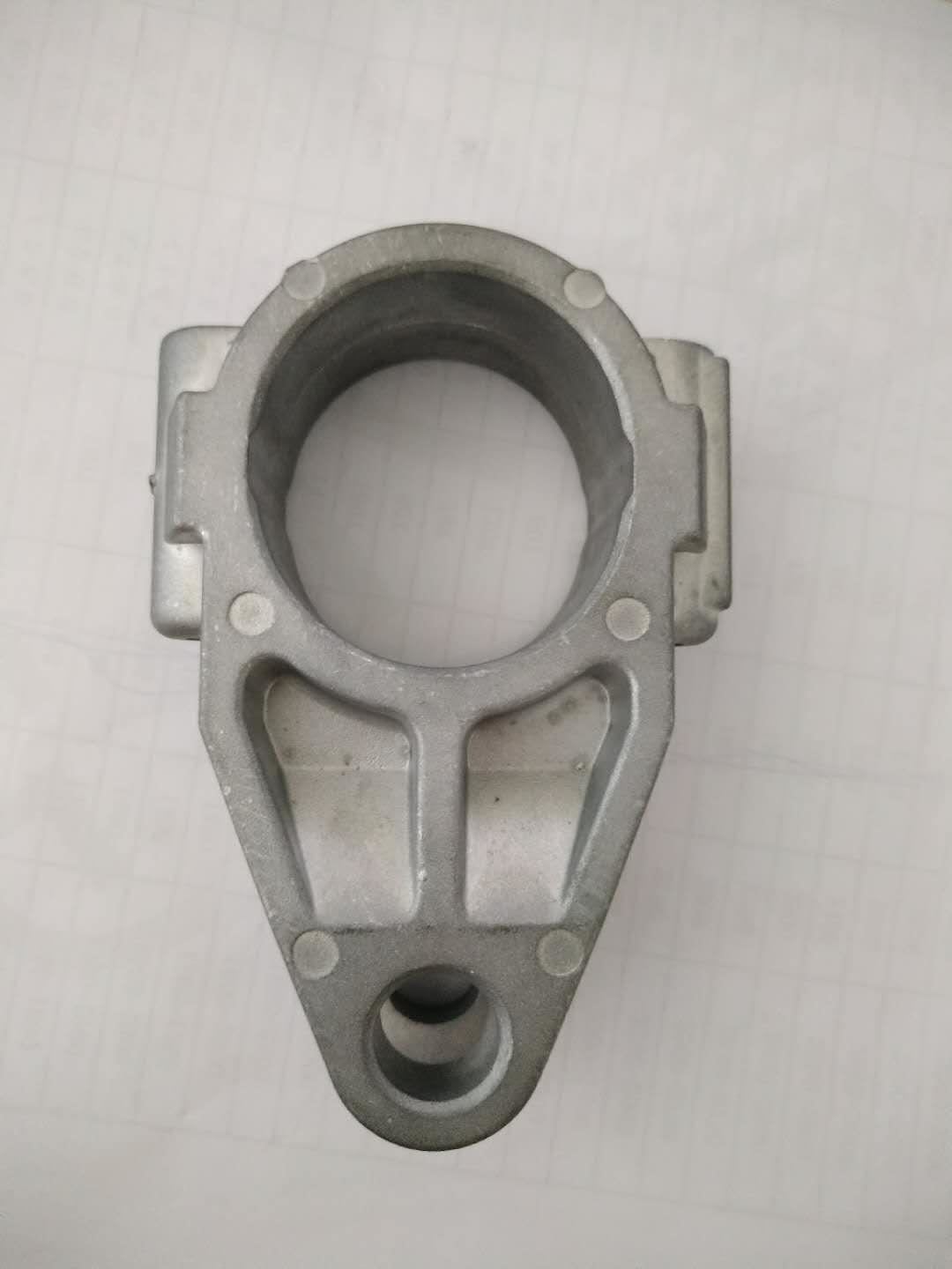 【寧波】汽車(chē)零部件壓鑄鋁切割機(jī)DS2-450的半自動(dòng)精切鋸